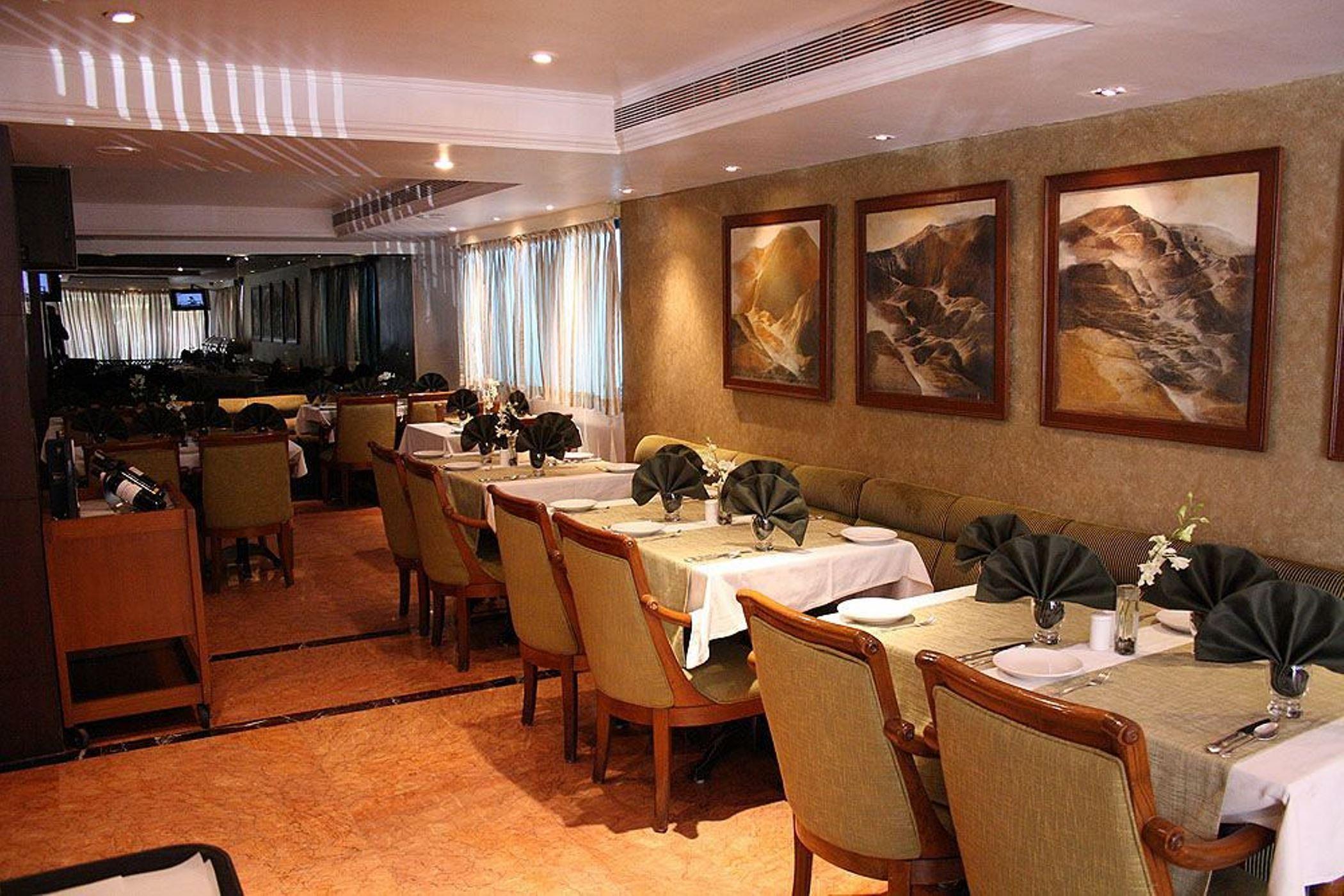 Hotel Bawa International Bombay Esterno foto